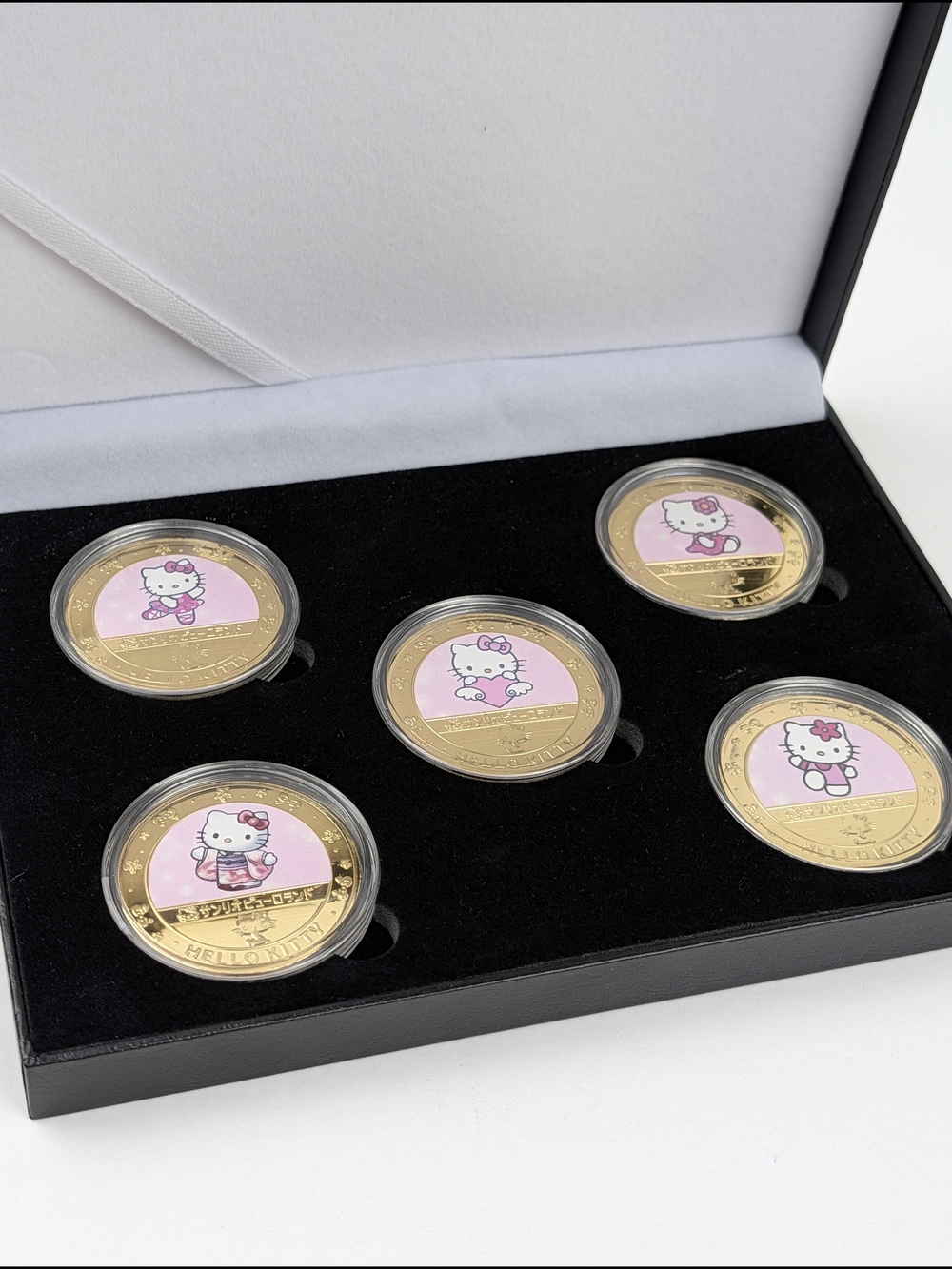 5pc HELLO KITTY 3D Coin Collection SET in Black Coin Collection Gift Box, SANRIO